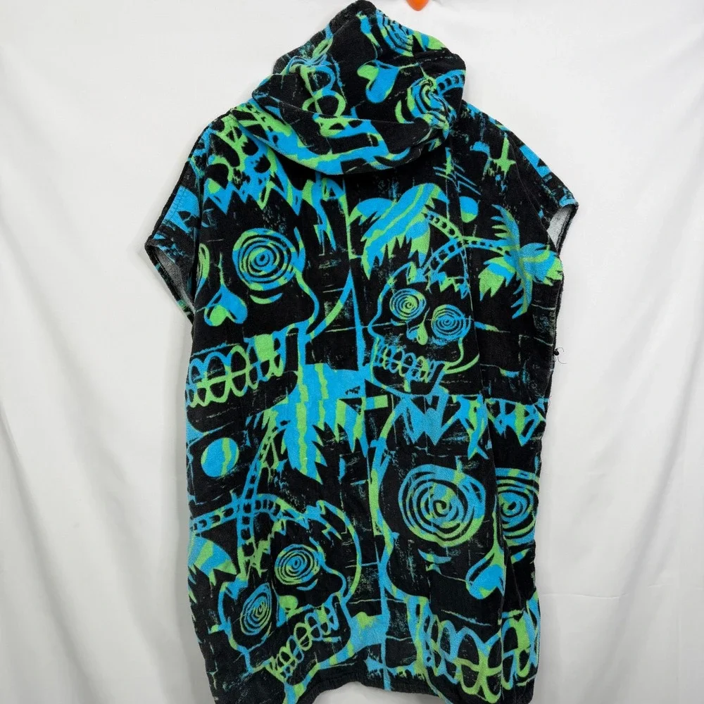 Creatures of Leisure Youth Surf Poncho Hooded Towel Skull Print Blue Green OSFM